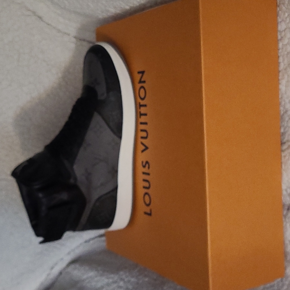 Louis Vuitton sheos